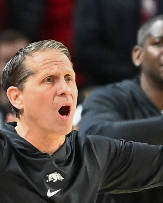 Razorbacks Eric Musselman on sidelines against Texas A&M